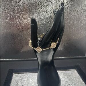 Chic Gold Floral Charm Bracelet